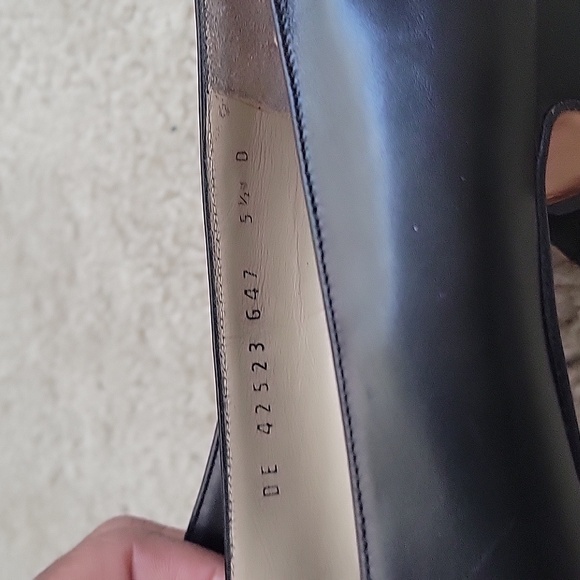 Ferragamo - Picture 7 of 7